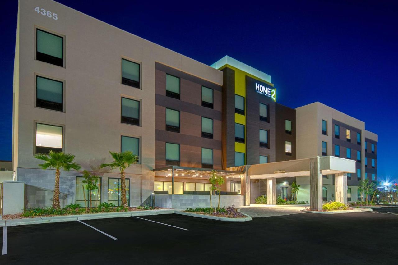 Home2 Suites By Hilton Las Vegas North Exterior photo