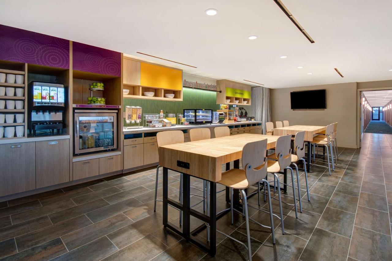 Home2 Suites By Hilton Las Vegas North Exterior photo